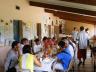 {site 240608} Le repas du midi en commun avec tous les joueurs et supporters